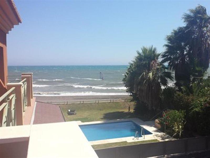 Axarquia Beach Hotel อัลมายาเต วาโค ภายนอก รูปภาพ
