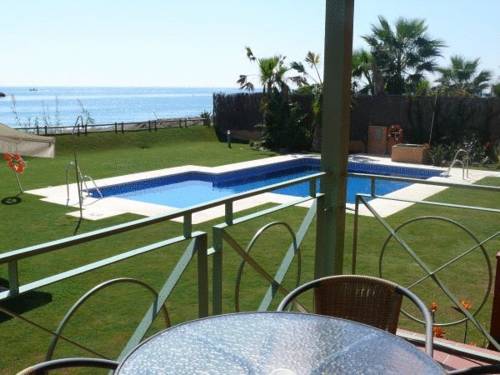 Axarquia Beach Hotel อัลมายาเต วาโค ภายนอก รูปภาพ